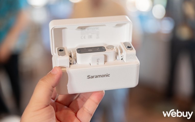 Cận cảnh Saramonic Ultra: Mic thu âm di động ngon nhất của hãng, tín hiệu ổn định lên đến 300 mét, giá từ 7.2 triệu đồng- Ảnh 1. Cận cảnh Saramonic Ultra: Mic thu âm di động ngon nhất của hãng, tín hiệu ổn định lên đến 300 mét, giá từ 7.2 triệu đồng- Ảnh 1.